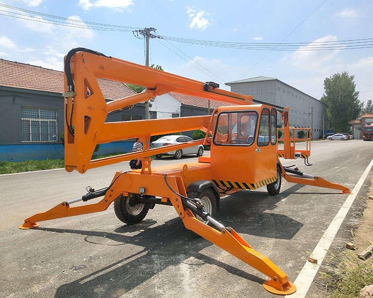 高空作業(yè)升降機(jī)