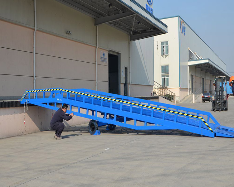 液壓式登車橋 液壓式登車橋